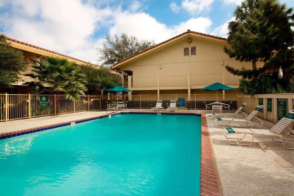 Super 8 By Wyndham Austin South I-35 Hotel Facilities photo